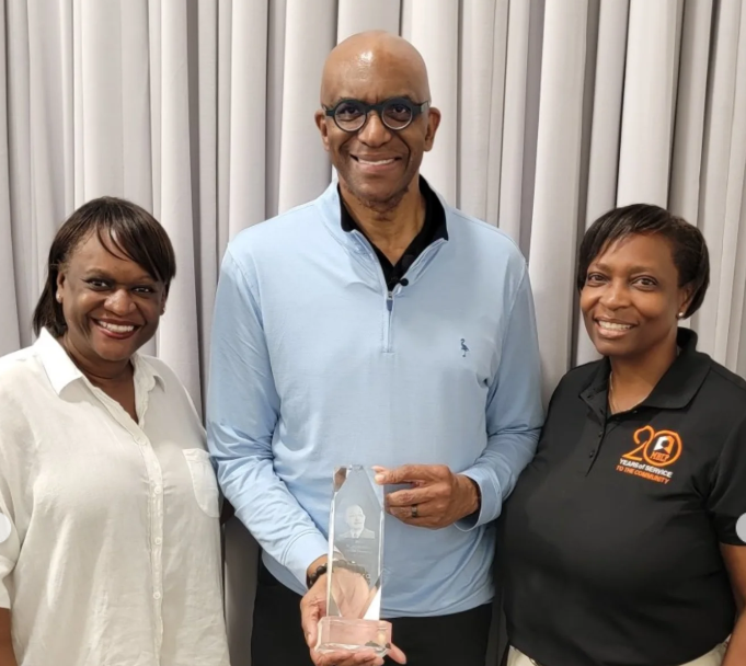 Dr. B. Lee Green Awarded the James Maxie Ponder Award